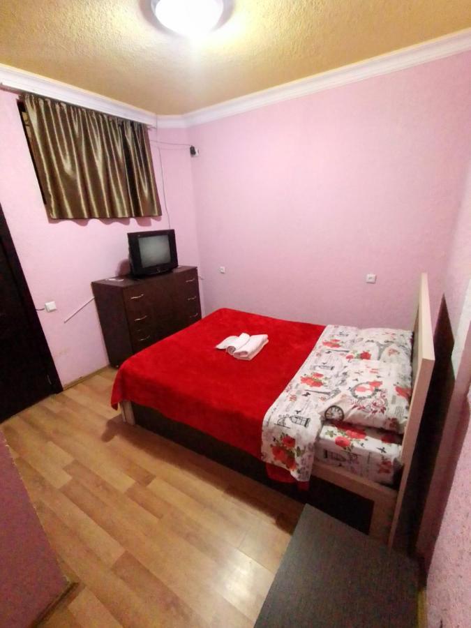 Hotel Vakhtanguri Батуми Екстериор снимка