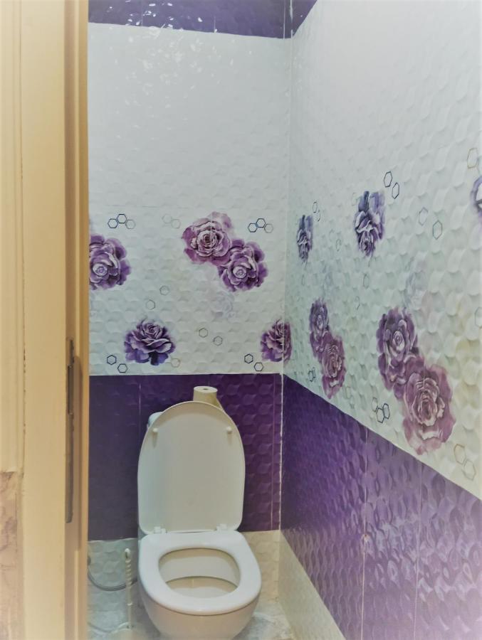 Hotel Vakhtanguri Батуми Екстериор снимка