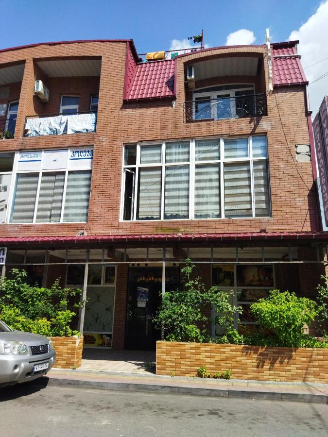 Hotel Vakhtanguri Батуми Екстериор снимка