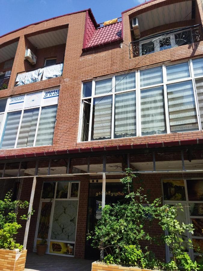 Hotel Vakhtanguri Батуми Екстериор снимка