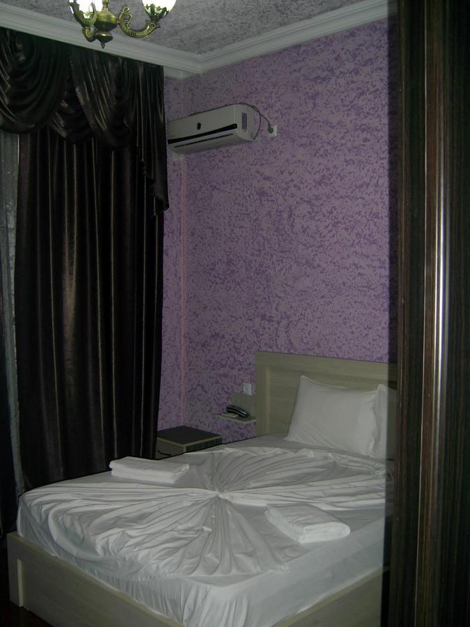 Hotel Vakhtanguri Батуми Екстериор снимка