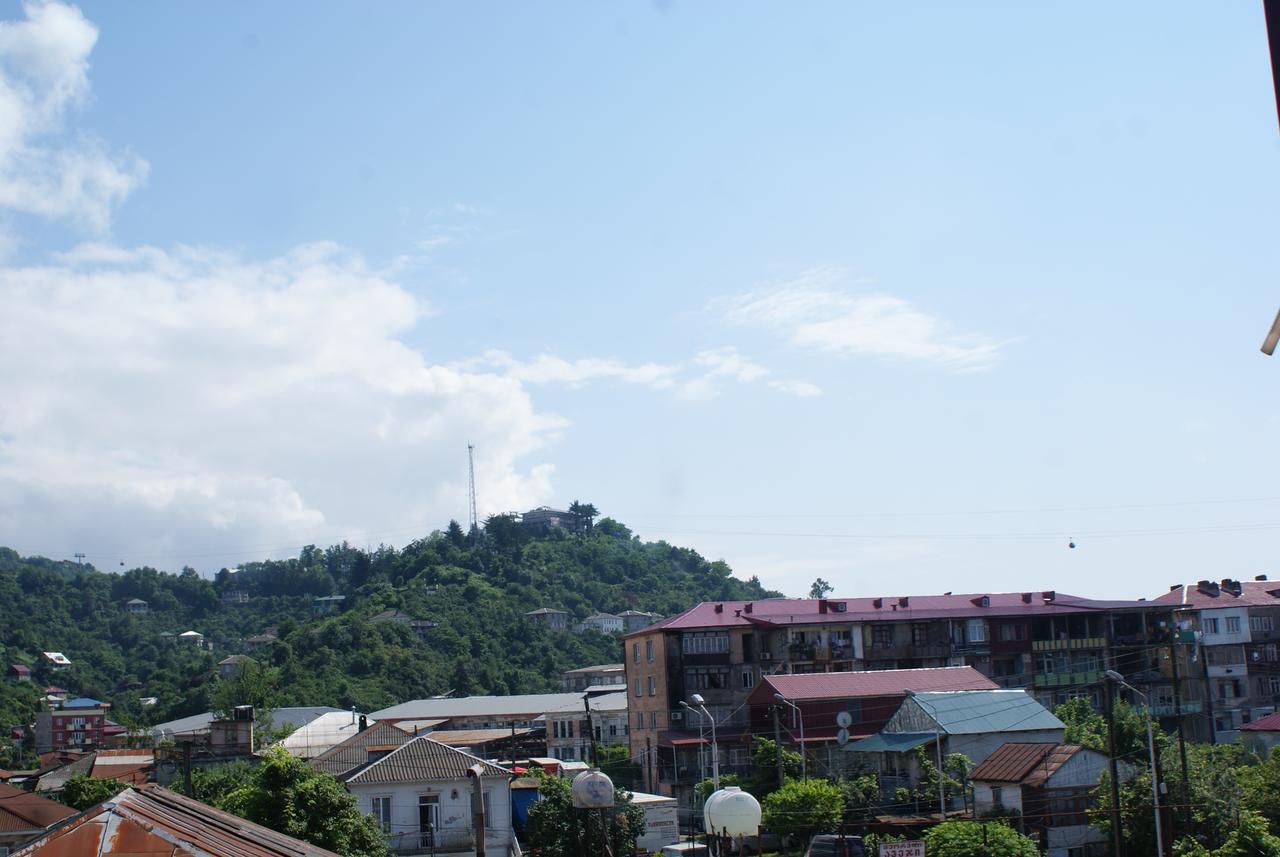 Hotel Vakhtanguri Батуми Екстериор снимка