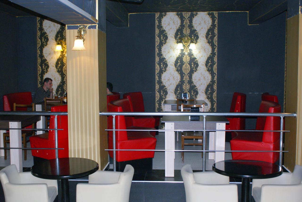 Hotel Vakhtanguri Батуми Екстериор снимка