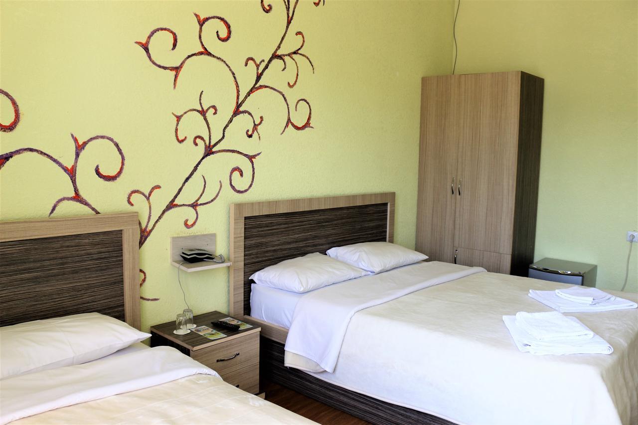 Hotel Vakhtanguri Батуми Екстериор снимка
