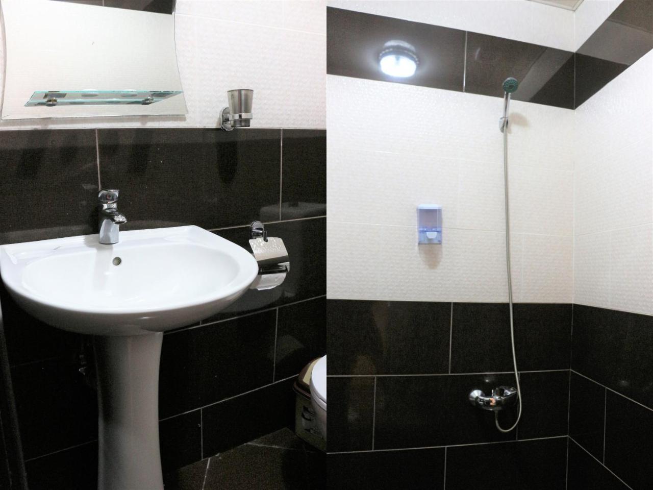 Hotel Vakhtanguri Батуми Екстериор снимка