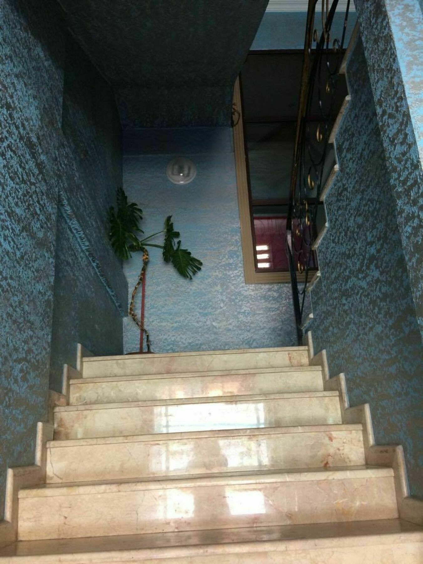 Hotel Vakhtanguri Батуми Екстериор снимка